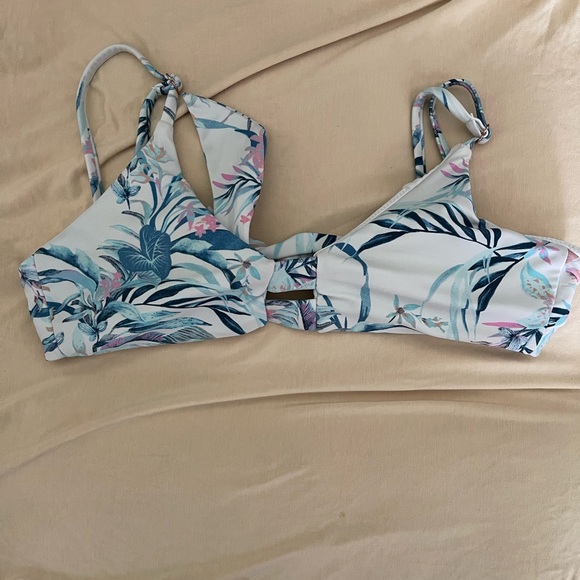 Raisins Bikini - Picture 2 of 7